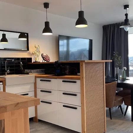 Les Pieds Dans L'eau -duplex - Marina Apartment *